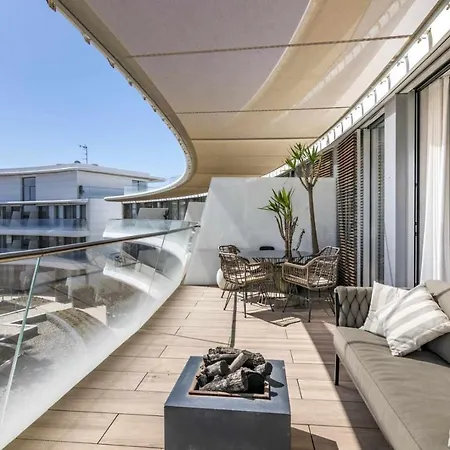 Theedgebythesea Octopus Apartment