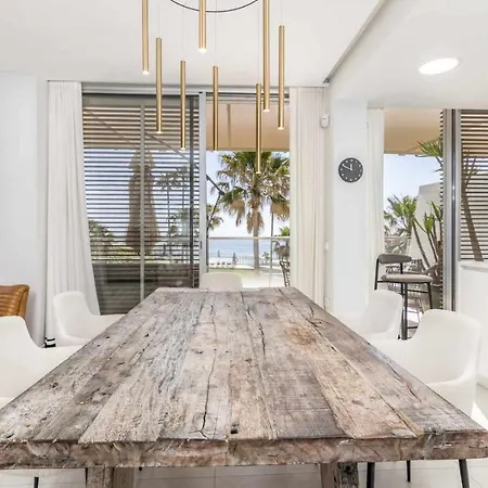 Theedgebythesea Octopus Apartment *
